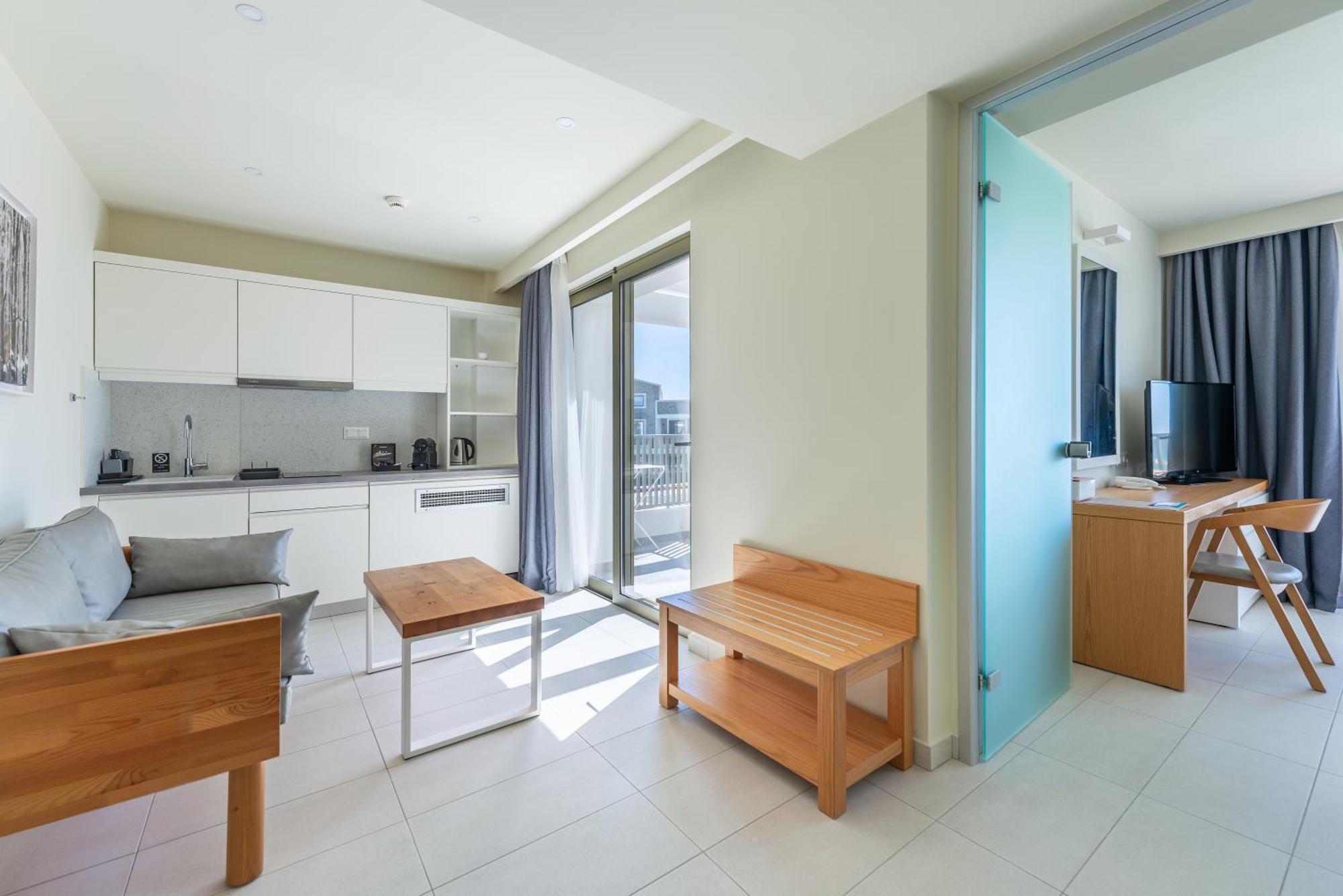 Thalassa Suites Almiros Beach ภายนอก รูปภาพ