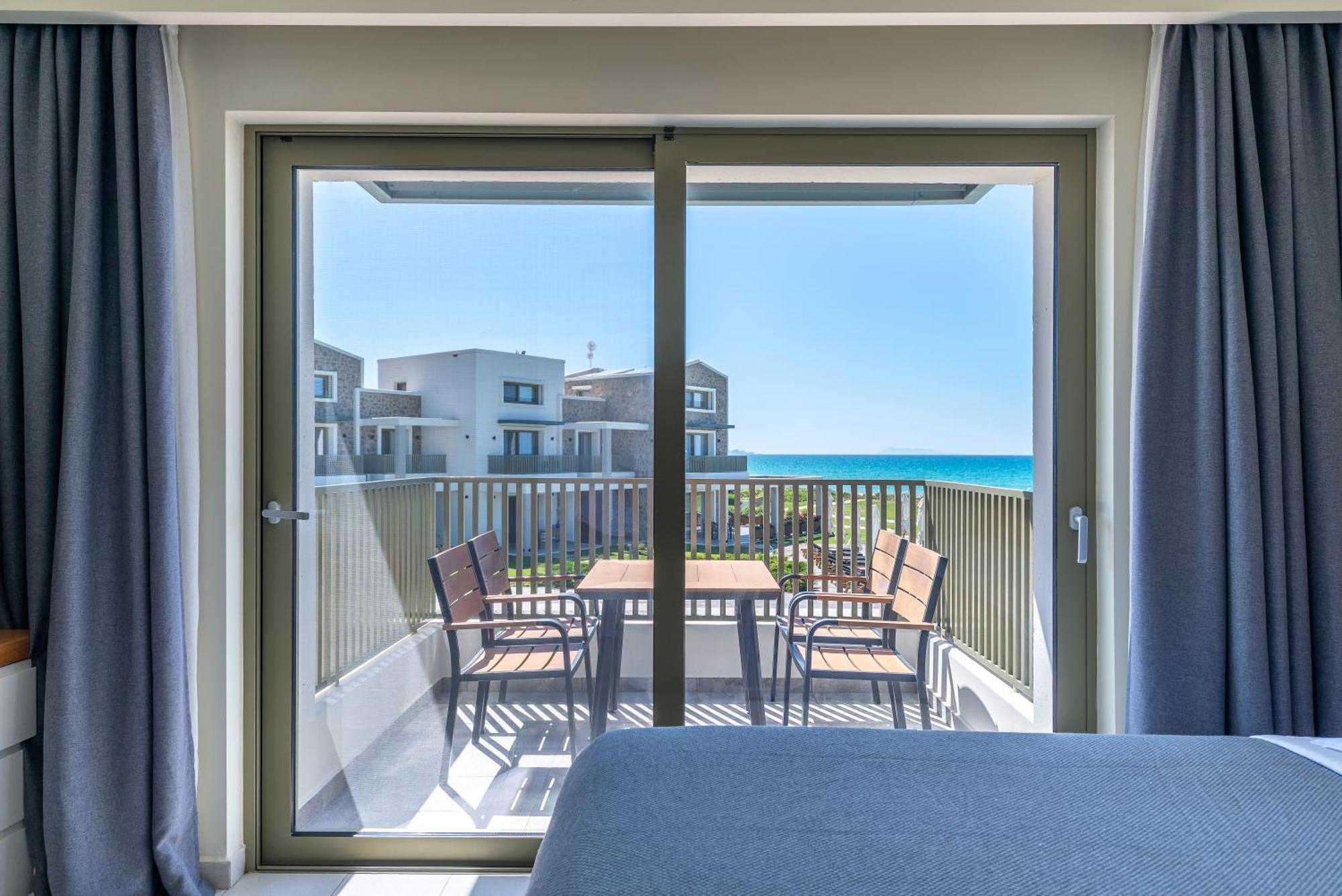 Thalassa Suites Almiros Beach ภายนอก รูปภาพ