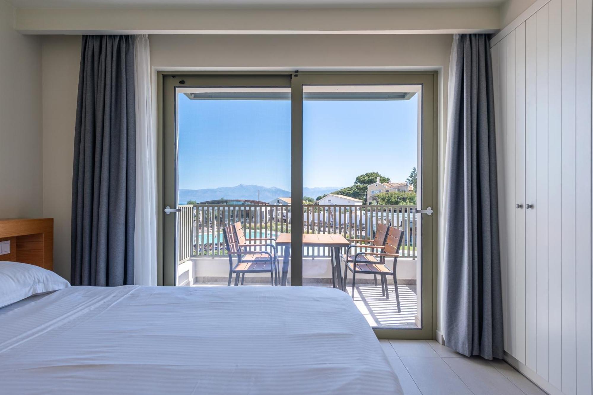 Thalassa Suites Almiros Beach ภายนอก รูปภาพ