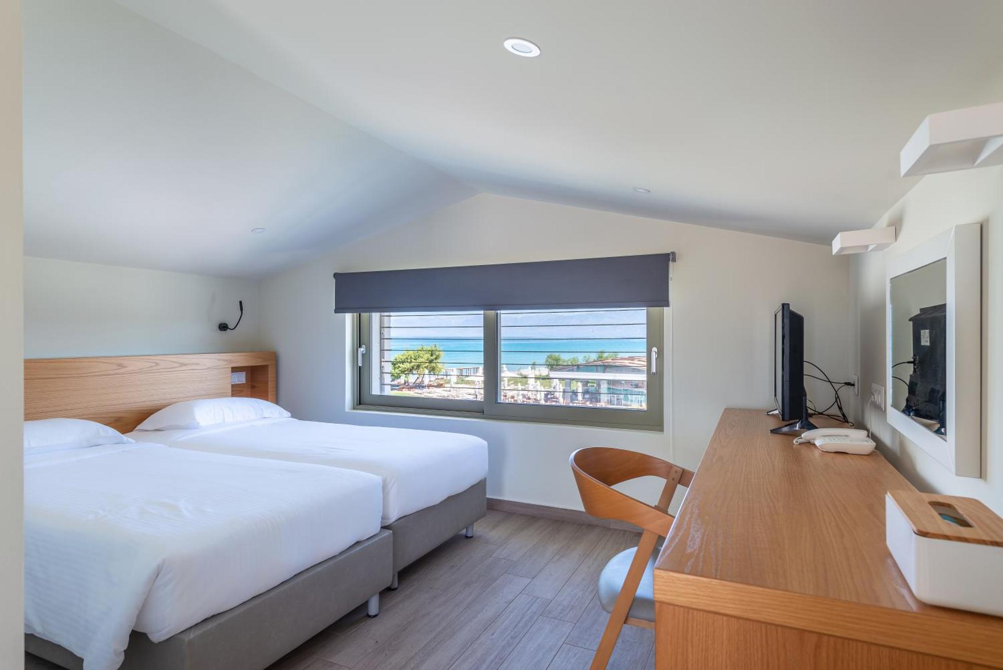 Thalassa Suites Almiros Beach ภายนอก รูปภาพ