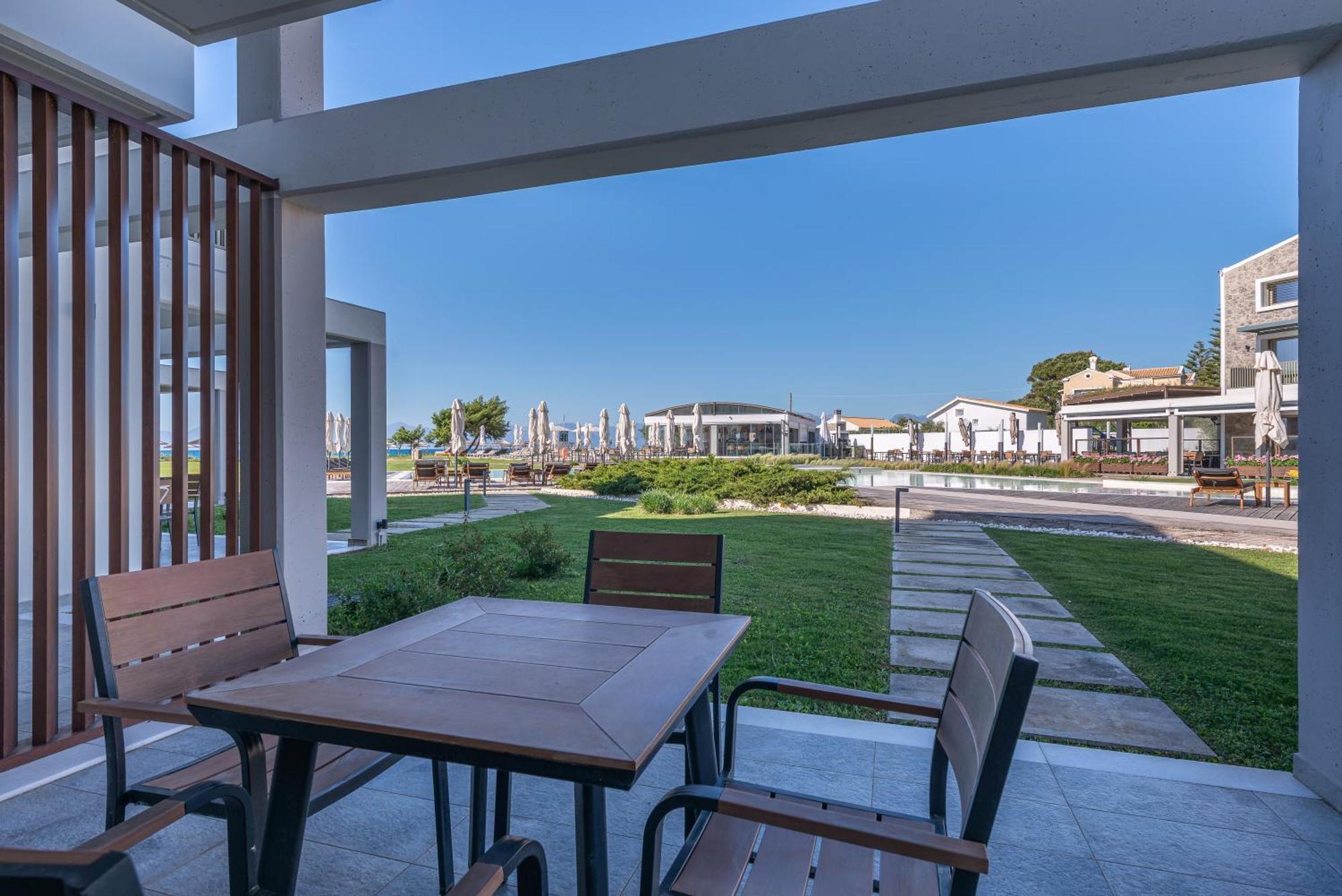 Thalassa Suites Almiros Beach ภายนอก รูปภาพ